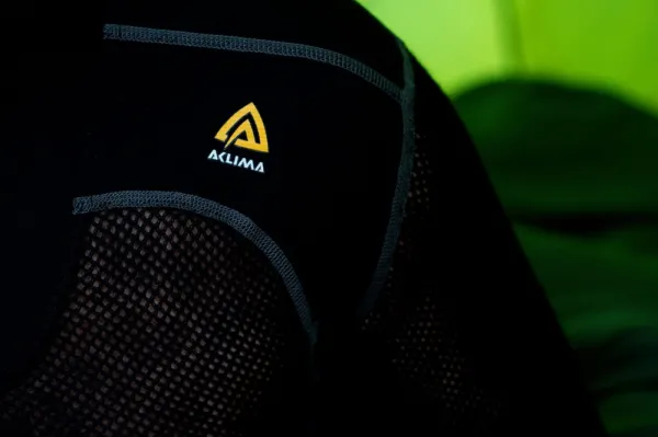 Aclima Kerrastopaidat^WoolNet Merino -miesten poolopaita (Jet Black)