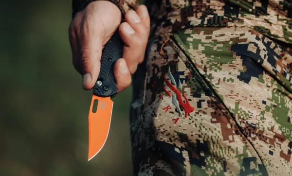 Benchmade Taittoveitset^15533OR-01 Mini Taggedout veitsi