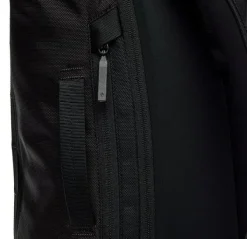 Black Diamond Juomajärjestelmät^Street Creek -reppu, 30 l, musta