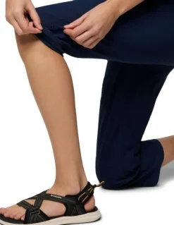 Columbia Polvihousut^W's Leslie Falls™ Capri II Collegiate Navy