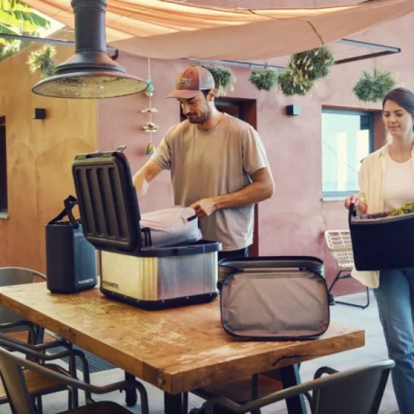 Dometic Portable Gear Storage 20L Insulation eristävä lisäosa säilytyspussiin, tummanharmaa| Olkalaukut