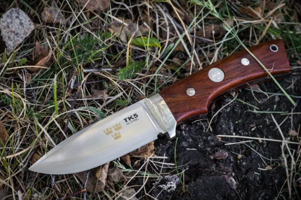 Fällkniven Tre Kronor 5 Lux Hunter (TK5L)| Metsästyspuukot