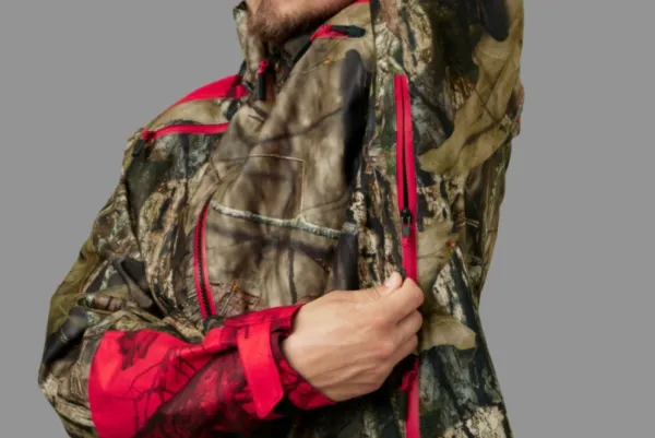 Härkila Moose Hunter 2.0 GTX -metsästystakki, MossyOak Break-Up Country/Red| Koiranohjaajan Vaatteet