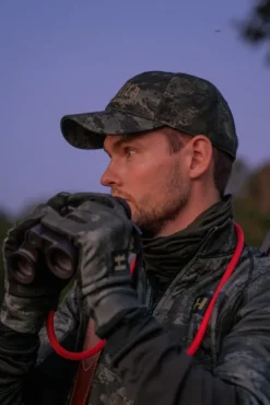 Härkila Camovaatteet^NOCTYX Camo Light Cap metsästyslippalakki valolla, AXIS MSP®Black