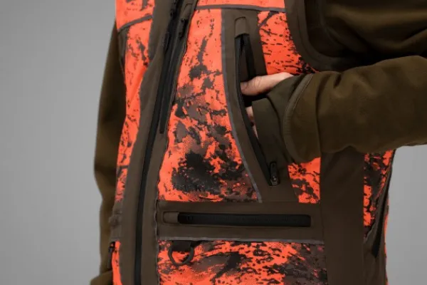 Härkila Wildboar Pro -metsästysliivi, turvacamo| Koiranohjaajan Vaatteet