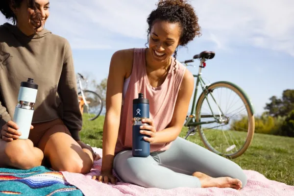 HydroFlask Eristetyt Juomapullot^Wide Insulated Sport Bottle juomapullo, 591ml, musta