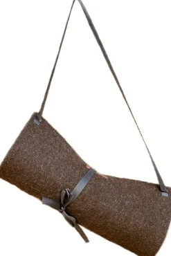 Jakele istuinalusta olkahihnalla| Retkituolit, -pöydät Ja Istuinalustat