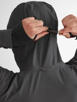 Klättermusen Asynja Jacket -sadetakki, musta| Kuori- Ja Sadetakit