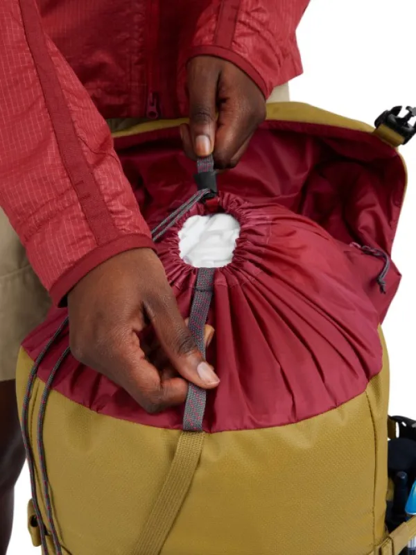 Klättermusen Bergelmer Backpack 30 L Silver Green| Reput Ja Rinkat