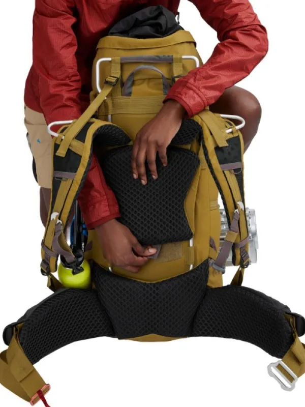 Klättermusen Bergelmer Backpack 40 L Silver Green| Reput Ja Rinkat