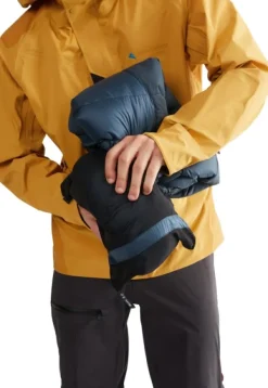 Klättermusen Talvitakit^Bore 3.0 Jacket untuvatakki, unisex, musta