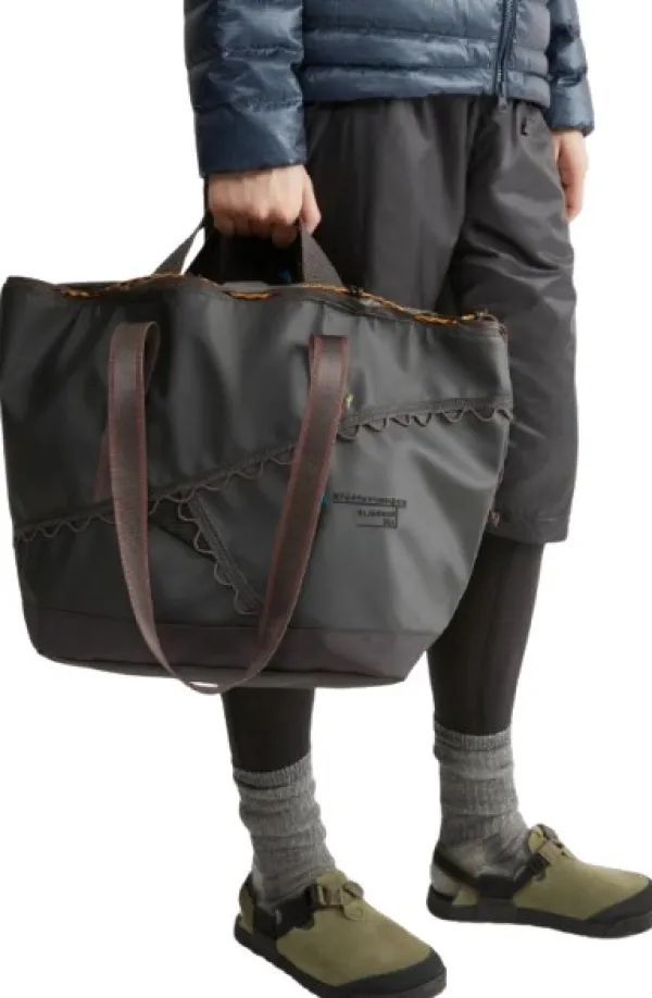 Klättermusen Olkalaukut^Eljudner Bag 25 L Silver Pine