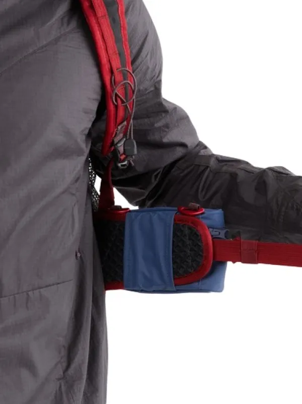 Klättermusen Hipbelt Pocket 2.0 lisätasku, viininpunainen| Reppujen Ja Laukkujen Tarvikkeet