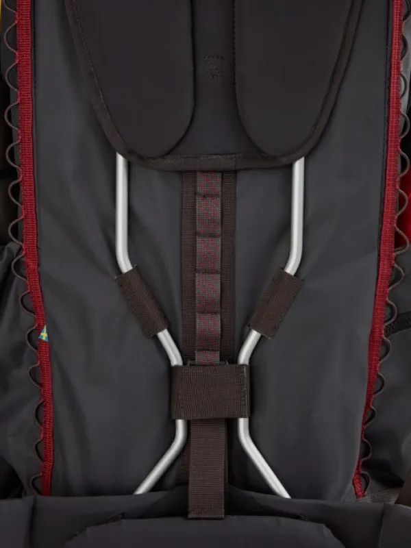 Klättermusen Raido 2.0 Backpack reppu, 38L, mustaharmaa| Reput Ja Rinkat