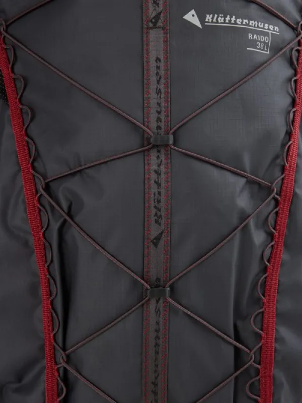 Klättermusen Raido 2.0 Backpack reppu, 38L, mustaharmaa| Reput Ja Rinkat