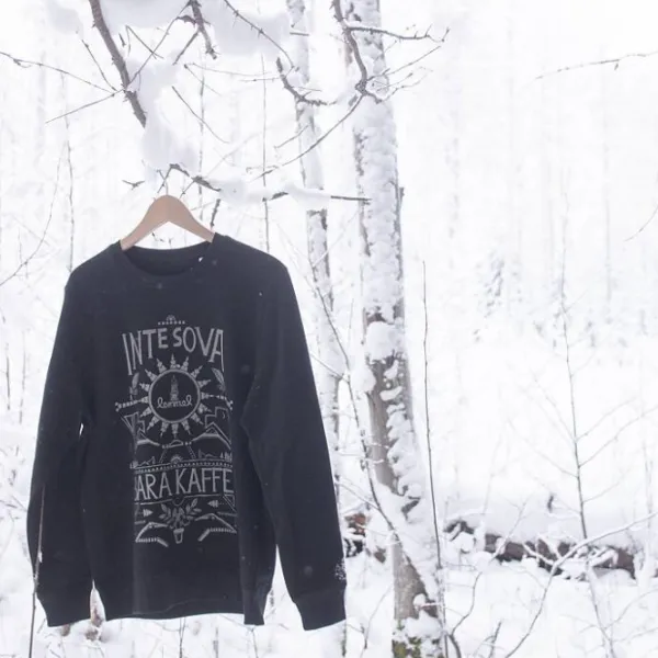 Lemmelkaffe Pitkähihaiset Paidat^Inte Sova Crewneck collegepaita, musta