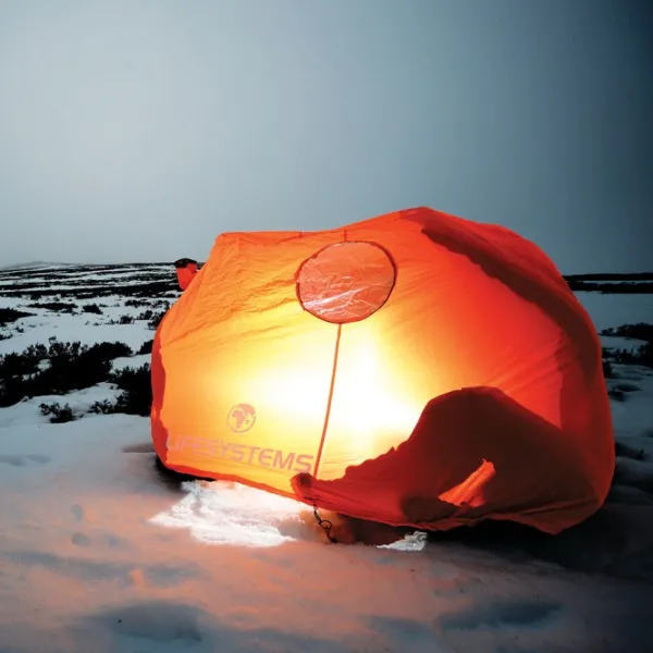 Lifesystems Survival Shelter 2 henkilöä| Ensiapu Ja Turvallisuus