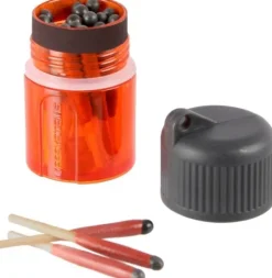 Lifesystems Windproof Matches| Preppaus Ja Varustautuminen