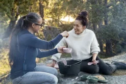 Light My Fire OutDoor MealKit BIO astiasarja, Slaty Black| Astiat Ja Ruokailuvälineet