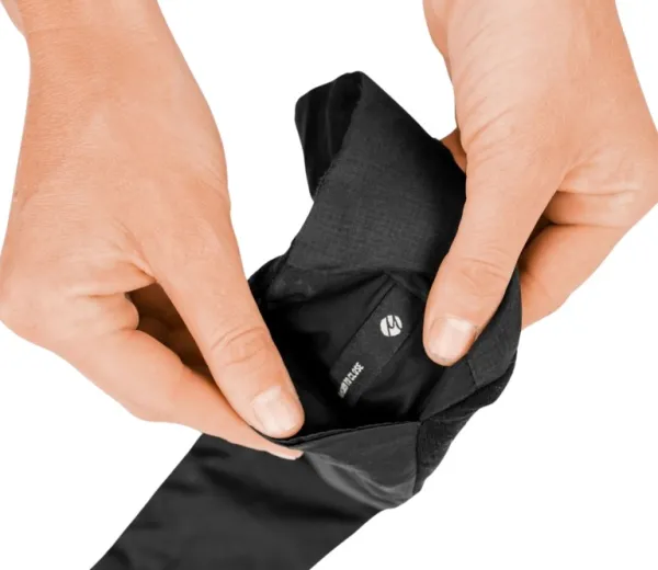 Matador Makuupussilakanat, peitot ja retkityynyt^Blackout unimaski ja korvatulpat