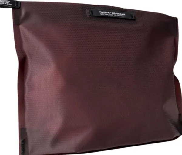 Matador FlatPak Zipper Toiletry Case toilettilaukku, Garnet| Toilettilaukut