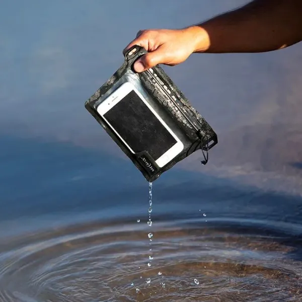 Nite Ize RunOff Waterproof Pocket| Suojapussit Ja Kotelot