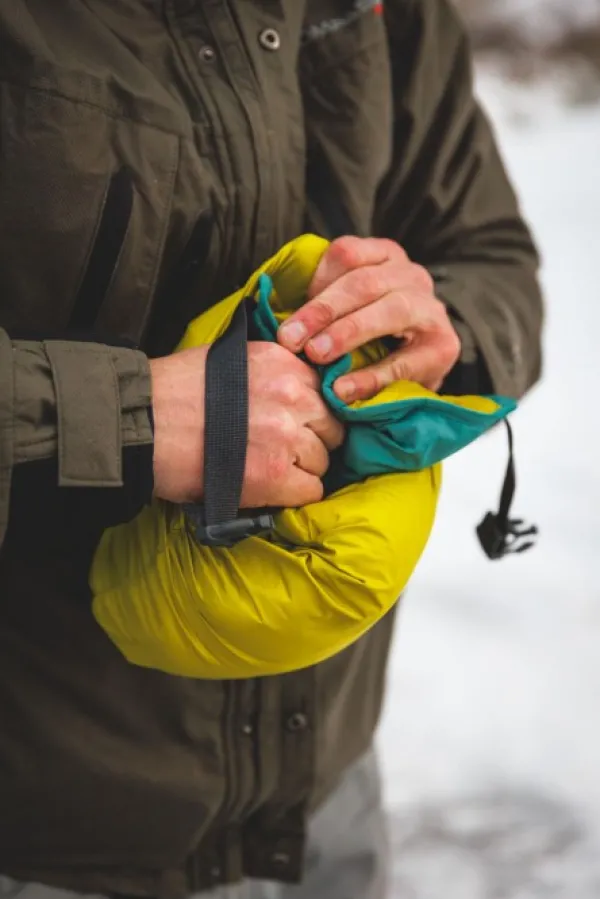 RuffWear Quinzee Insulated Jacket koiran talvitakki, River Rock Green| Talvitakit