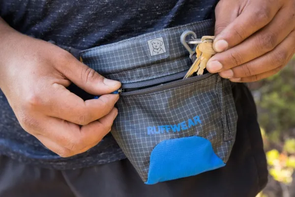 RuffWear Koiranomistajan Tarvikkeet^Treat Trader Pouch makupalapussi, Blue Pool