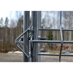 Koiratarhat ja kopit Suomi-koiratarhan ovielementti| Koiratarhat Ja Tarhaelementit