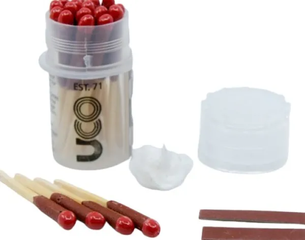 UCO Tulentekovälineet^Hurricane Survival Matches tulitikut, 20 kpl