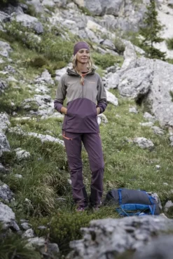 Vaude Tekoa Biobased Pants naisten vaellushousut, violetti| Retkeilyhousut